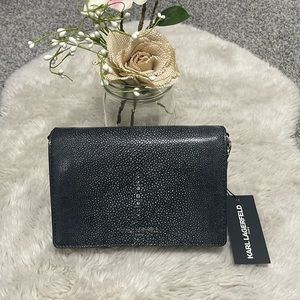 ✨ Karl Lagerfeld Connie Crossbody Purse✨